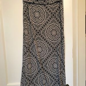 Rue21 Black and White Tribal Maxi Skirt